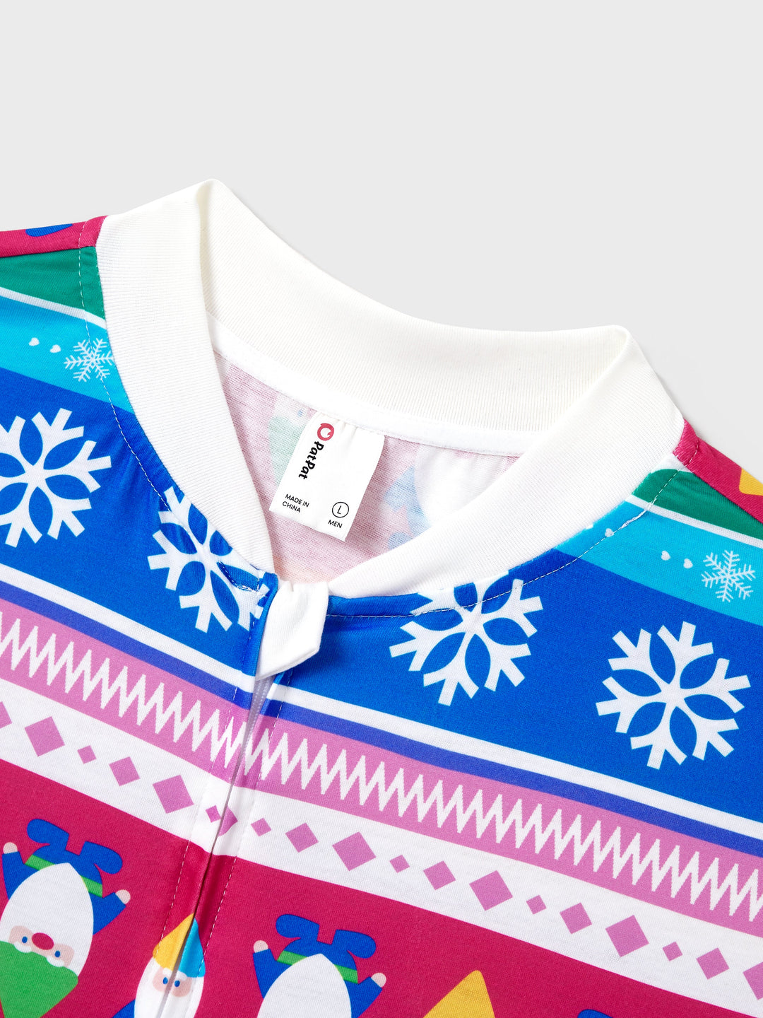 Conjunto de Pijamas de Natal para a Família com Padrão de Gnomos e Listras, incluindo Meias de Natal em Multicor