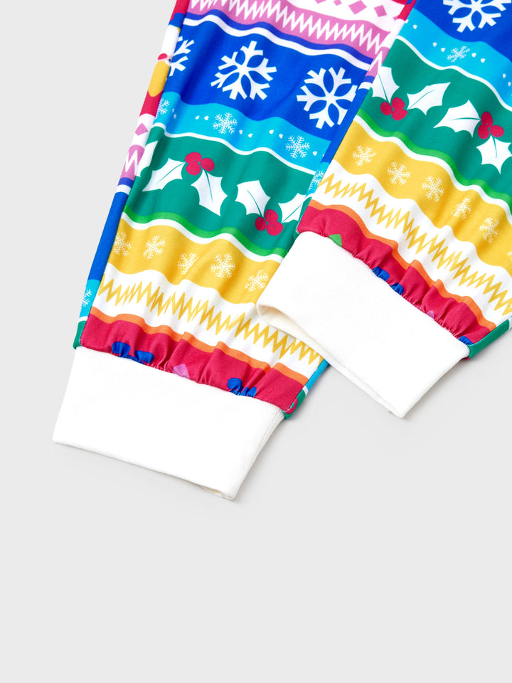 Conjunto de Pijamas de Natal para a Família com Padrão de Gnomos e Listras, incluindo Meias de Natal em Multicor