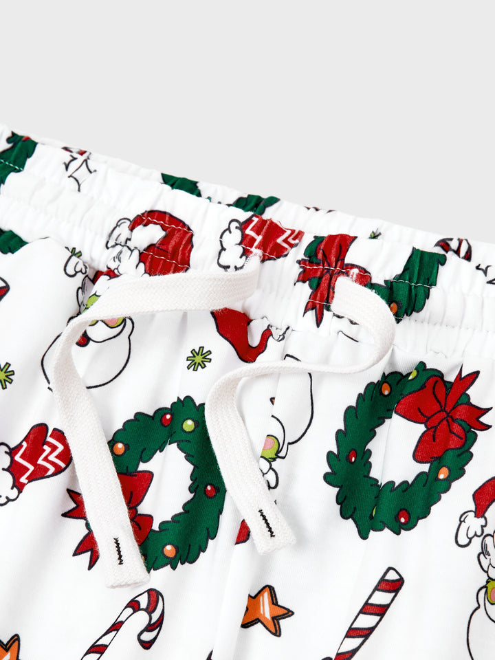 Conjunto de Pijamas em Coordenação para a Família com Tema do Grinch de Natal e Meias de Natal Vermelhas
