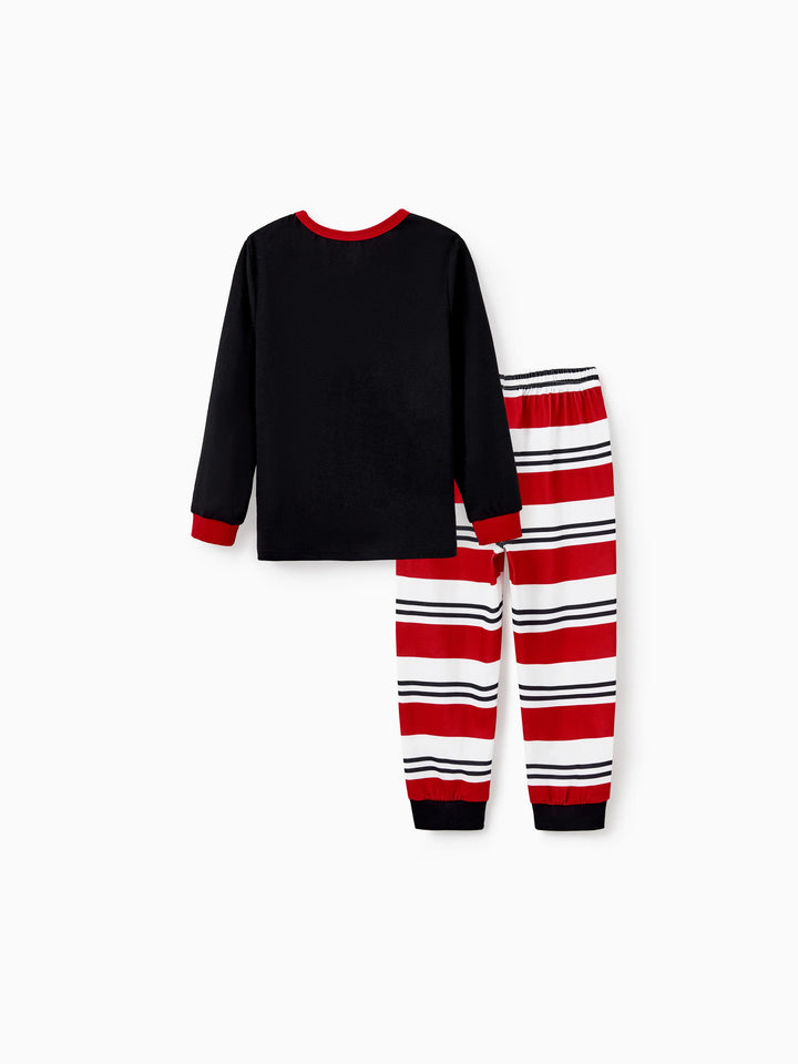 Conjunto de Pijamas Coincidentes para a Família com Estampa de Elfo e Meias de Natal em Preto