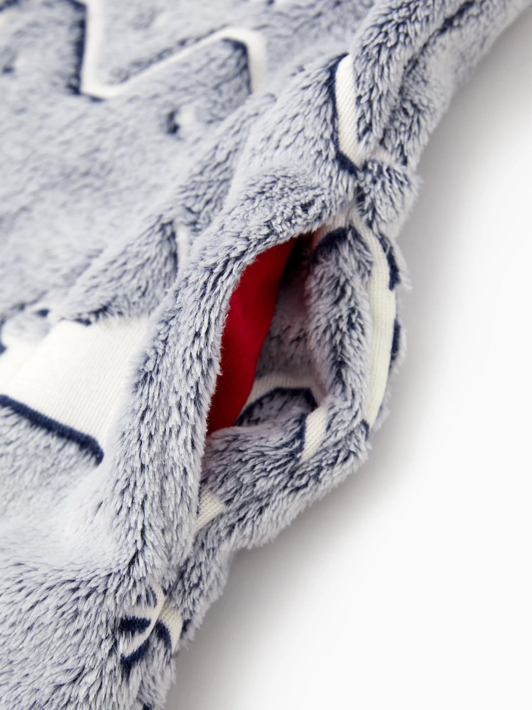 Conjunto de Pijamas em Família Combinados para o Natal com Estampado de Renas - Pijamas que Brilham no Escuro com Meias de Natal Brancas/Cinzentas