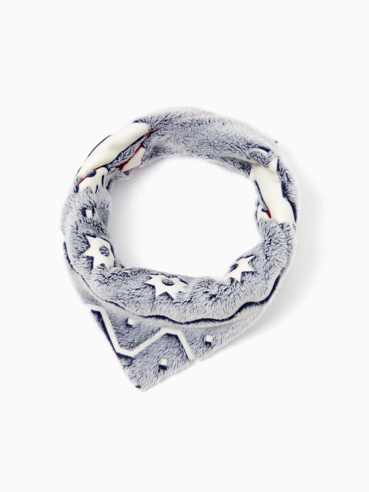 Conjunto de Pijamas em Família Combinados para o Natal com Estampado de Renas - Pijamas que Brilham no Escuro com Meias de Natal Brancas/Cinzentas