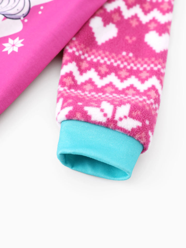 Conjunto de Pijamas em Rosa Choque para Mãe e Filha com Estampado de Flocos de Neve da Barbie para o Natal
