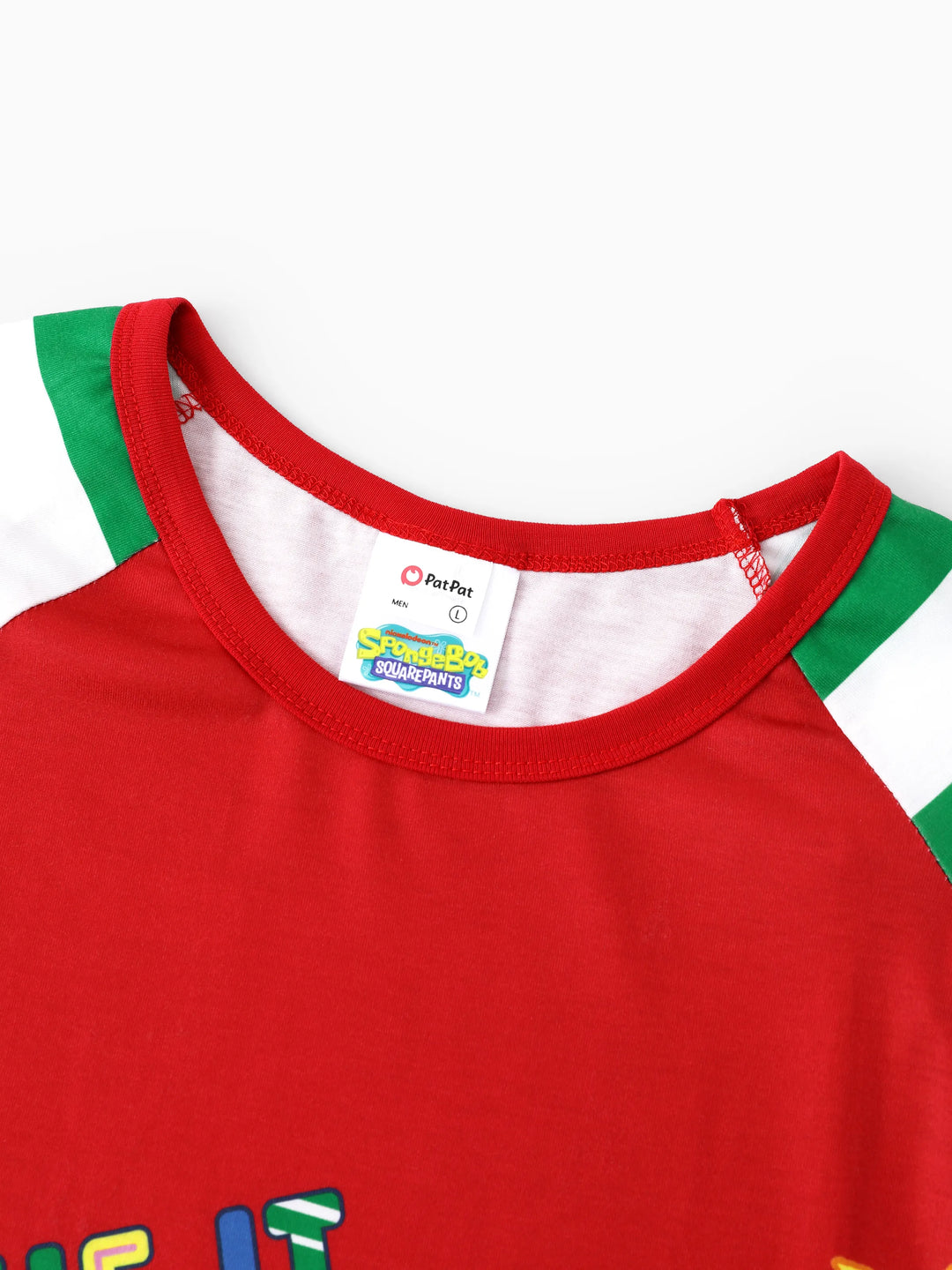 Conjunto de Pijamas com Listras de Natal da Família SpongeBob SquarePants, com Meias de Natal Vermelhas.