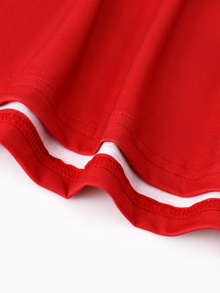 Conjunto de Pijamas com Listras de Natal da Família SpongeBob SquarePants, com Meias de Natal Vermelhas.