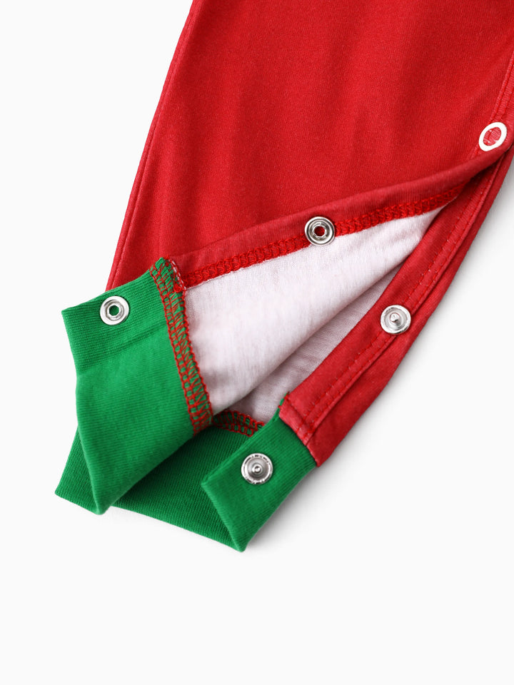 Conjunto de Pijamas com Listras de Natal da Família SpongeBob SquarePants, com Meias de Natal Vermelhas.