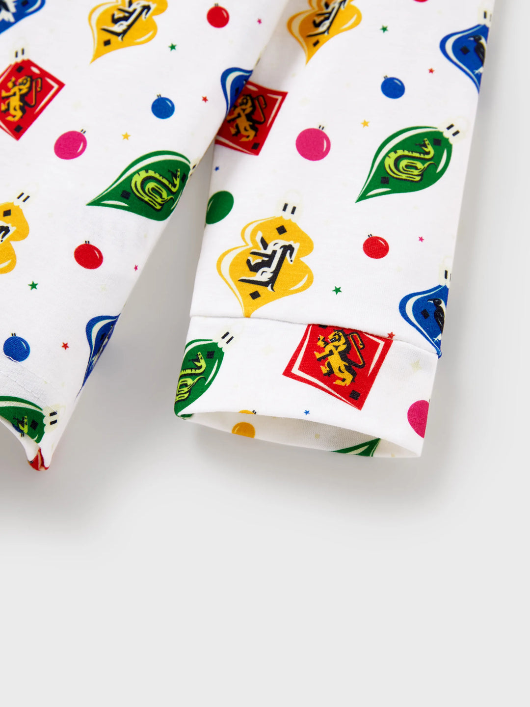 Conjunto de Pijamas de Natal para a Família com Camisetas de Harry Potter e Meias de Natal Brancas