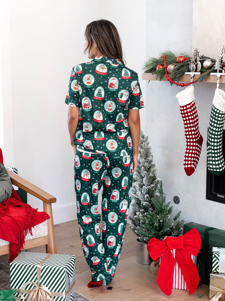 Conjunto de Pijamas Coordinados para a Família com Tema de Natal - Estampa do Pai Natal - Turquesa