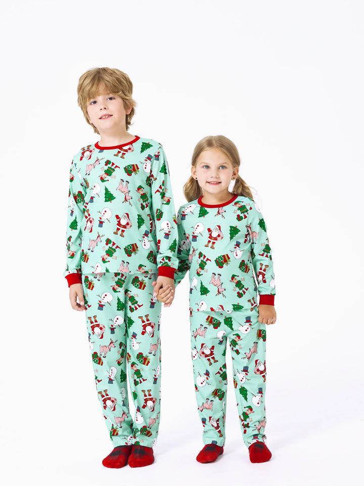 Conjunto de Pijamas de Natal Coordinate para Família com Estampa de Renas e Meias de Natal Verde Claro