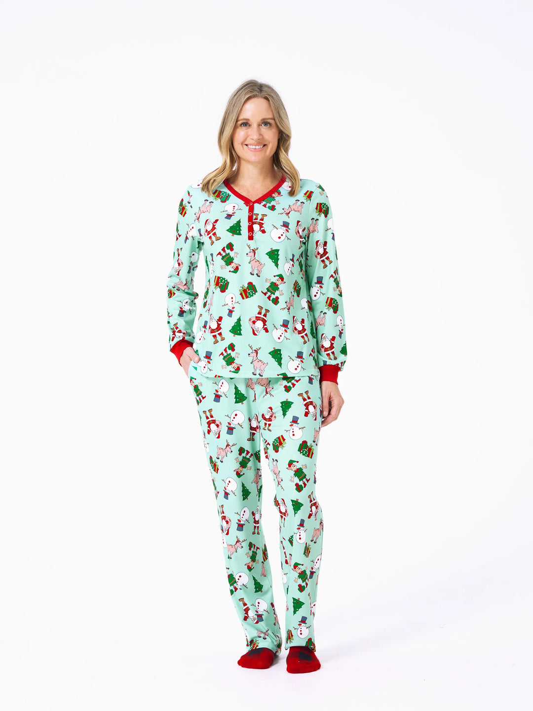 Conjunto de Pijamas de Natal Coordinate para Família com Estampa de Renas e Meias de Natal Verde Claro