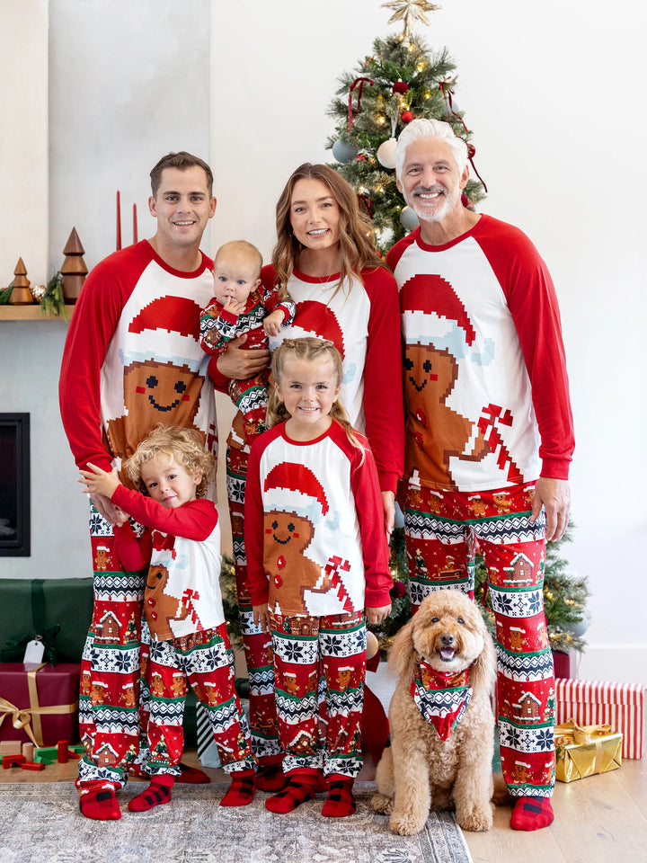 Conjunto de Pijamas em Família Correspondentes para o Natal Estampado com Ginginhas, PJs de Manga Longa com Meias de Natal em Vermelho