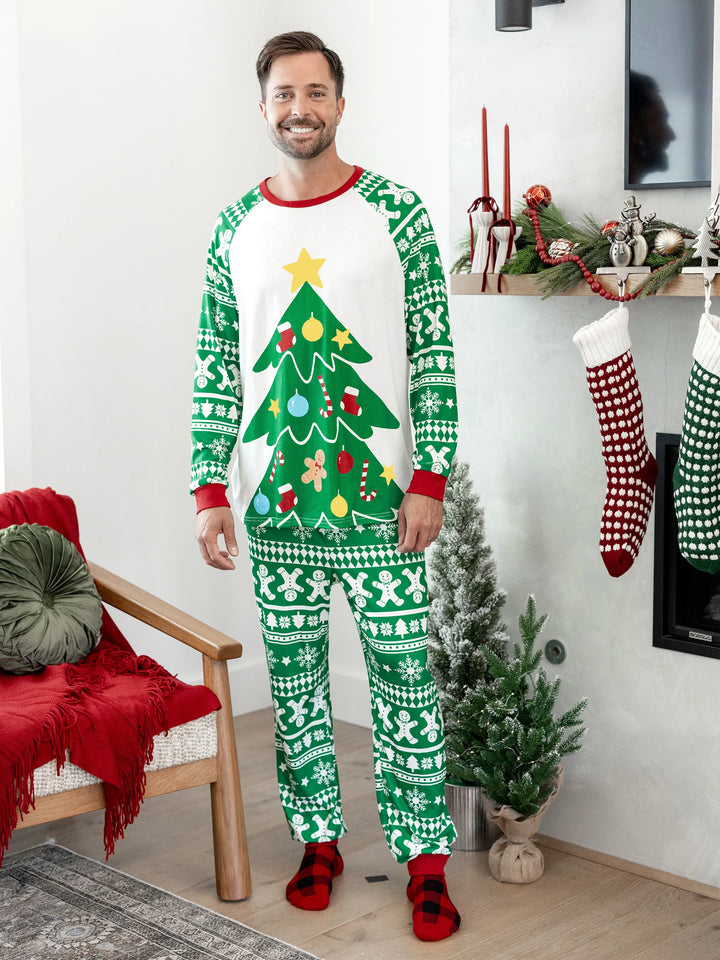 Conjunto de Pajamas Correspondentes para a Família de Natal com Impressão de Gengibre e Árvore de Natal PJs Verdes com Meias de Natal Verdes