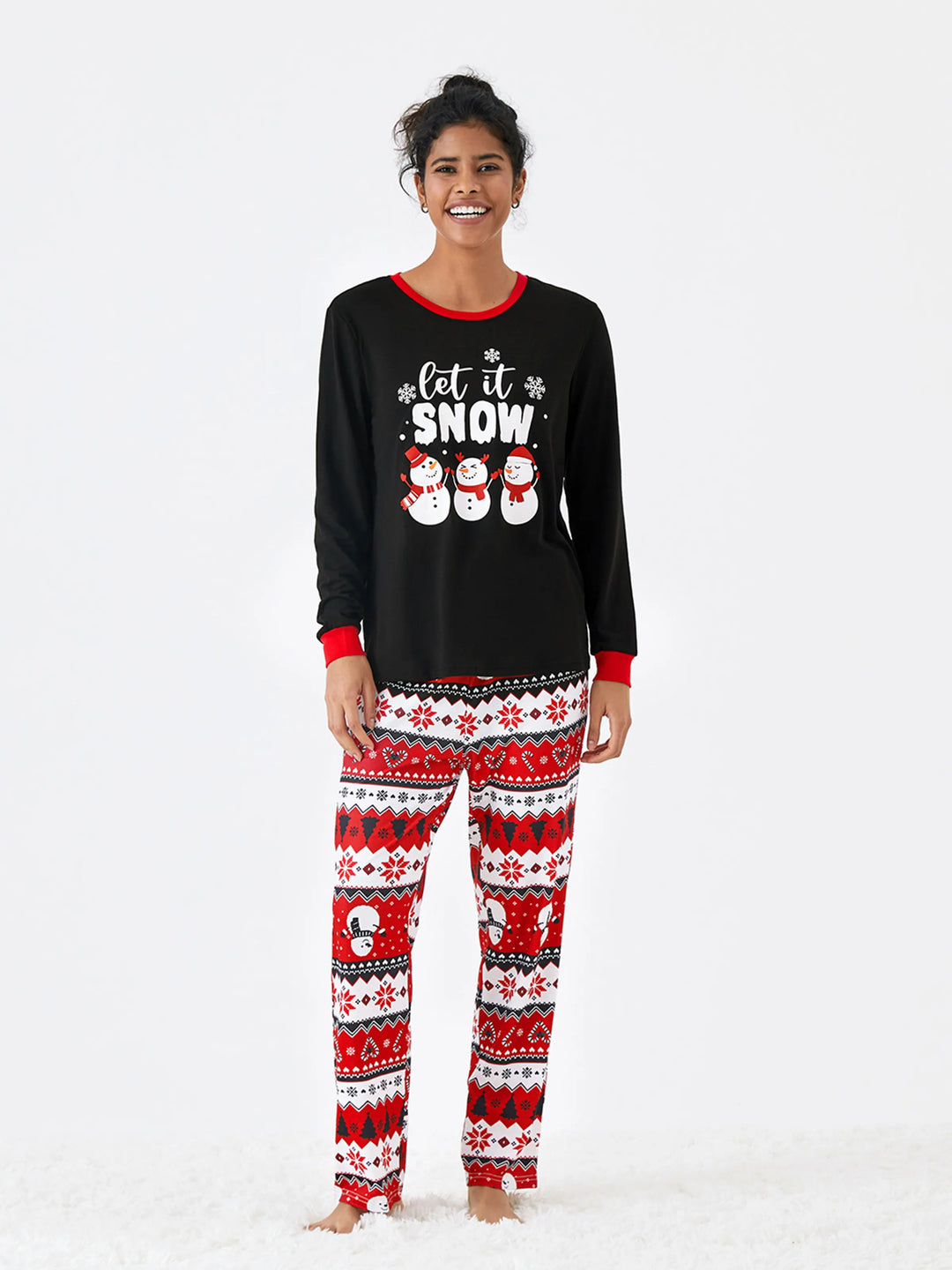 Conjunto de Pijamas de Natal para Famílias com Impressão de Boneco de Neve – PJs de Manga Longa com Meias de Natal – Preto