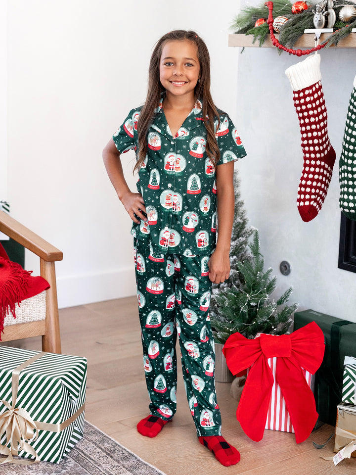 Conjunto de Pijamas Coordinados para a Família com Tema de Natal - Estampa do Pai Natal - Turquesa
