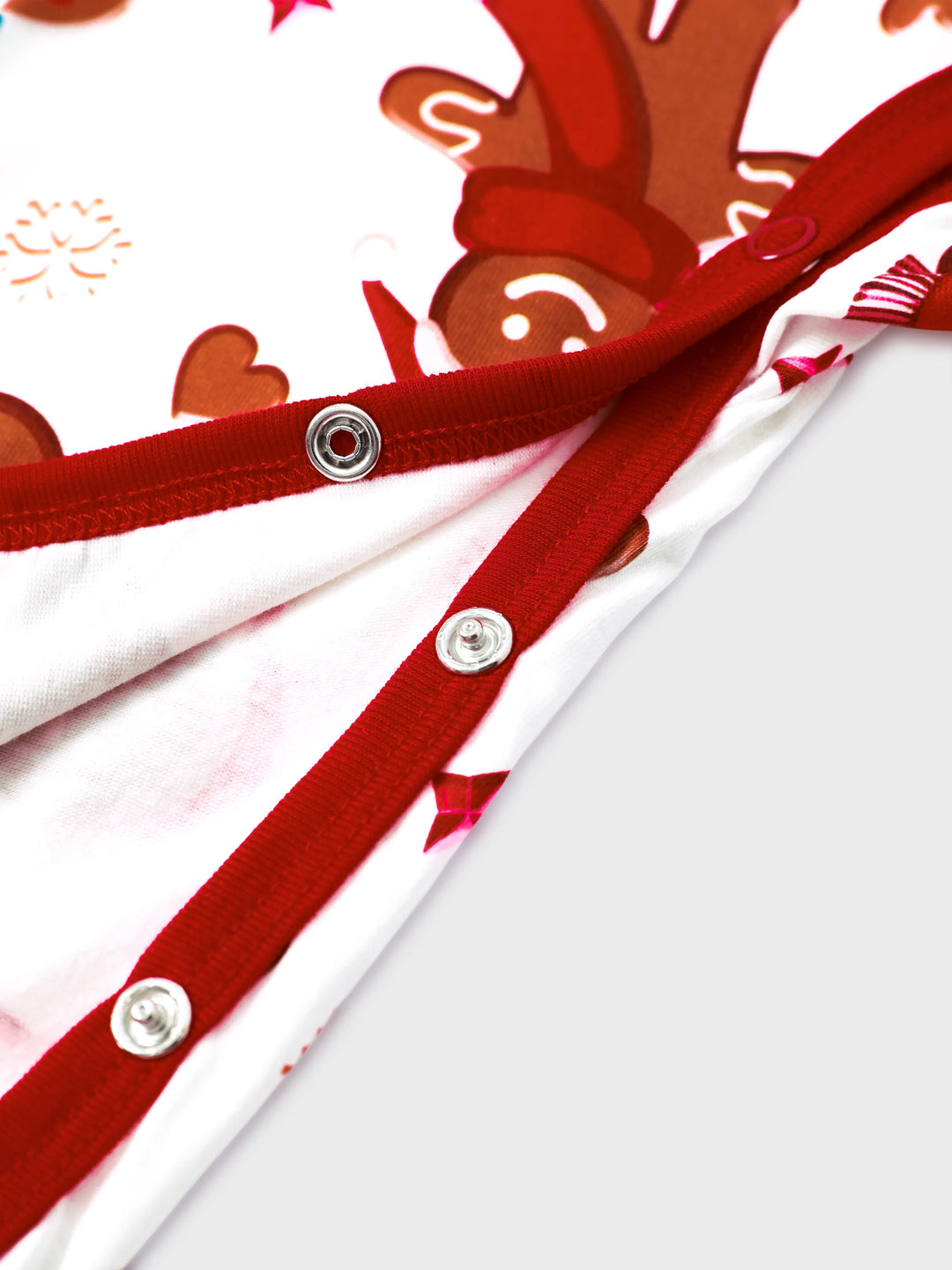 Conjuntos de Pijamas Correspondentes de Natal para Família com Impressão de Homem de Gengibre em Cartoon e Meias de Natal Brancas