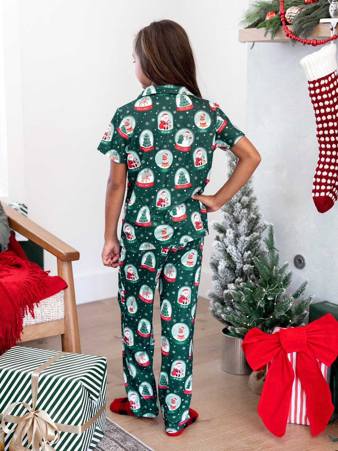 Conjunto de Pijamas Coordinados para a Família com Tema de Natal - Estampa do Pai Natal - Turquesa