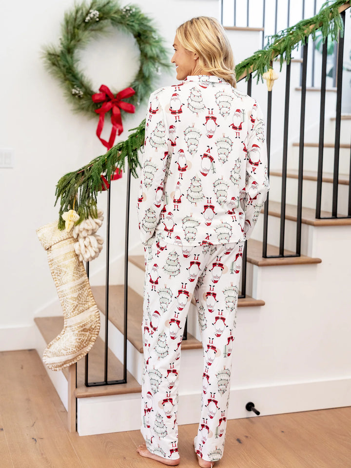 Conjunto de Pijamas de Natal em Família com Estampagem de Gnomos - Pijamas Brancos com Meias de Natal Brancas