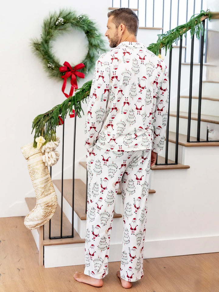 Conjunto de Pijamas de Natal em Família com Estampagem de Gnomos - Pijamas Brancos com Meias de Natal Brancas