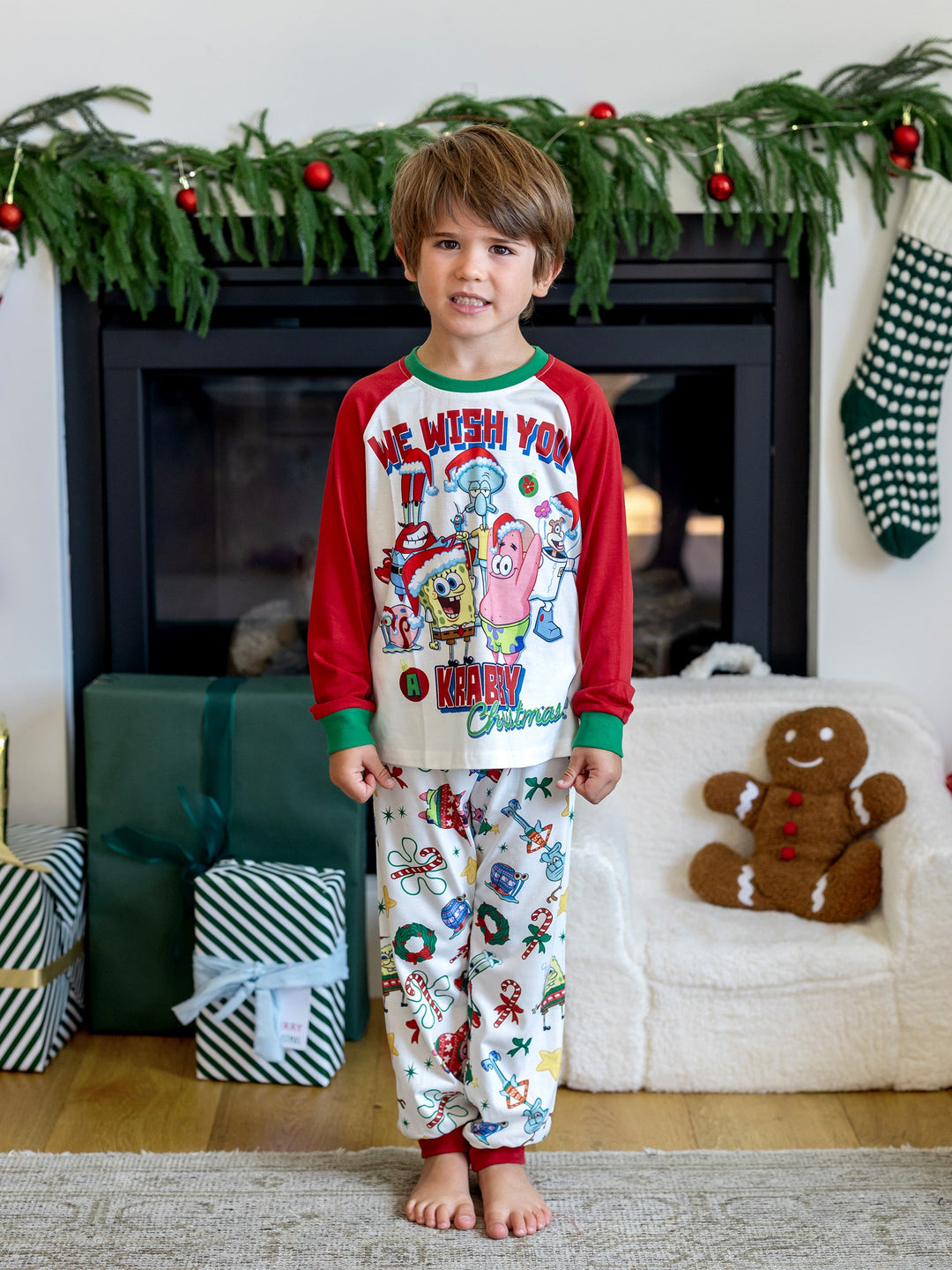 Conjuntos de Pijamas a Condizer da Família SpongeBob SquarePants com Estampado de Natal e Meias de Natal