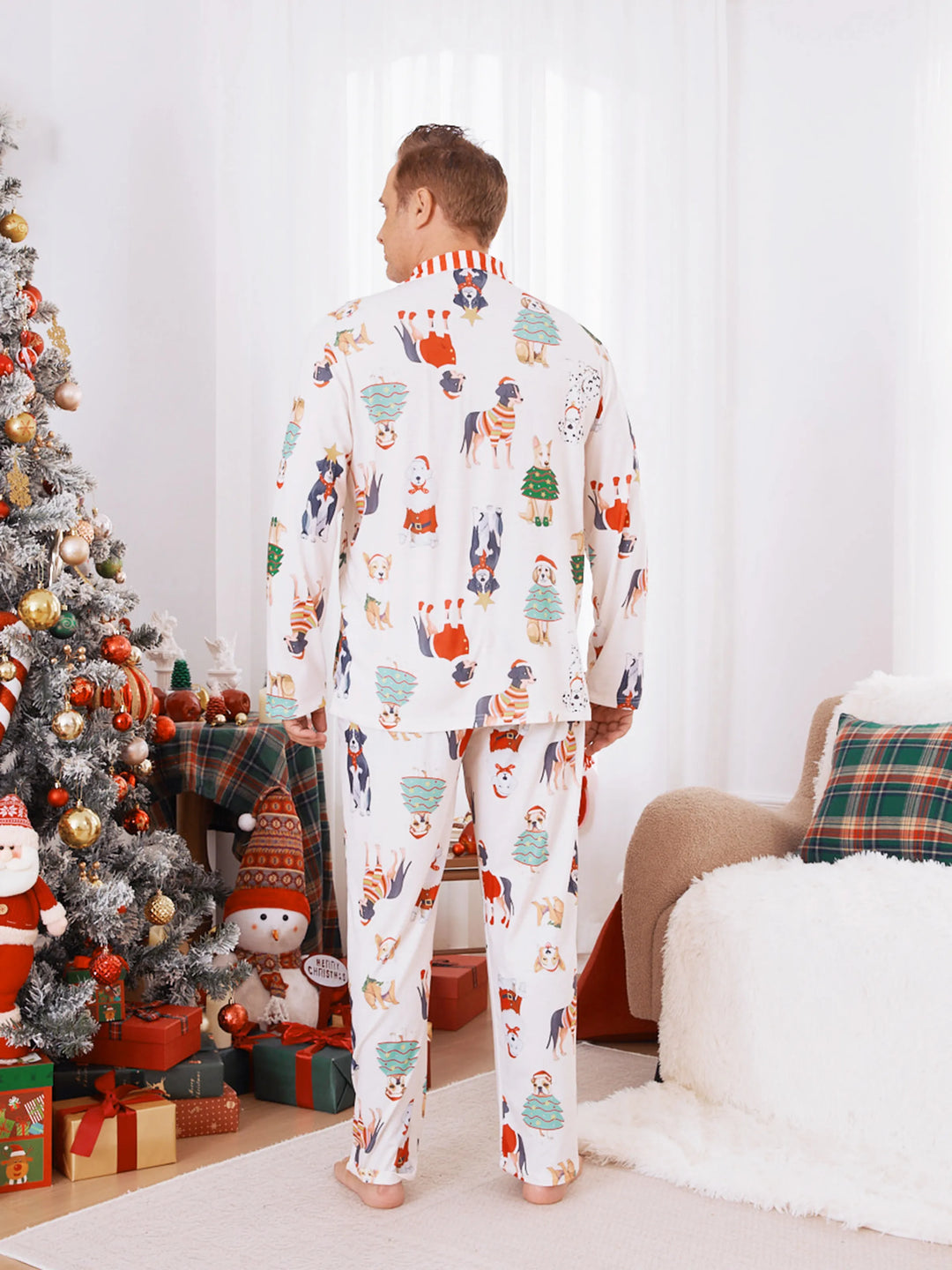 Pijamas de Natal em Família Conjunto de Pijamas com Gola para Cão Fofo e Meias de Natal Light Apricot