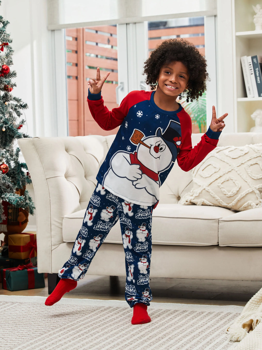 Conjuntos de Pijamas em Blocos de Cores para a Família "Frosty The Snowman" com Meias de Natal