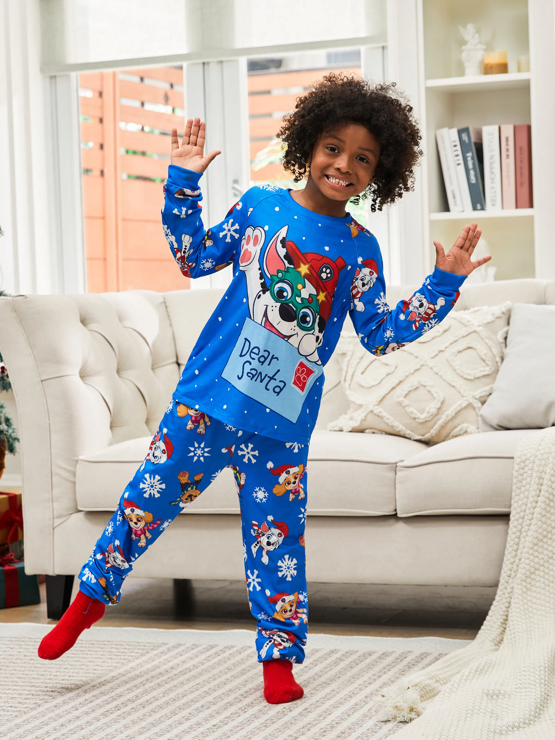 Conjunto de Pijamas de Natal em Família com Chase e Marshall da PAW Patrol, incluindo Meias de Natal.