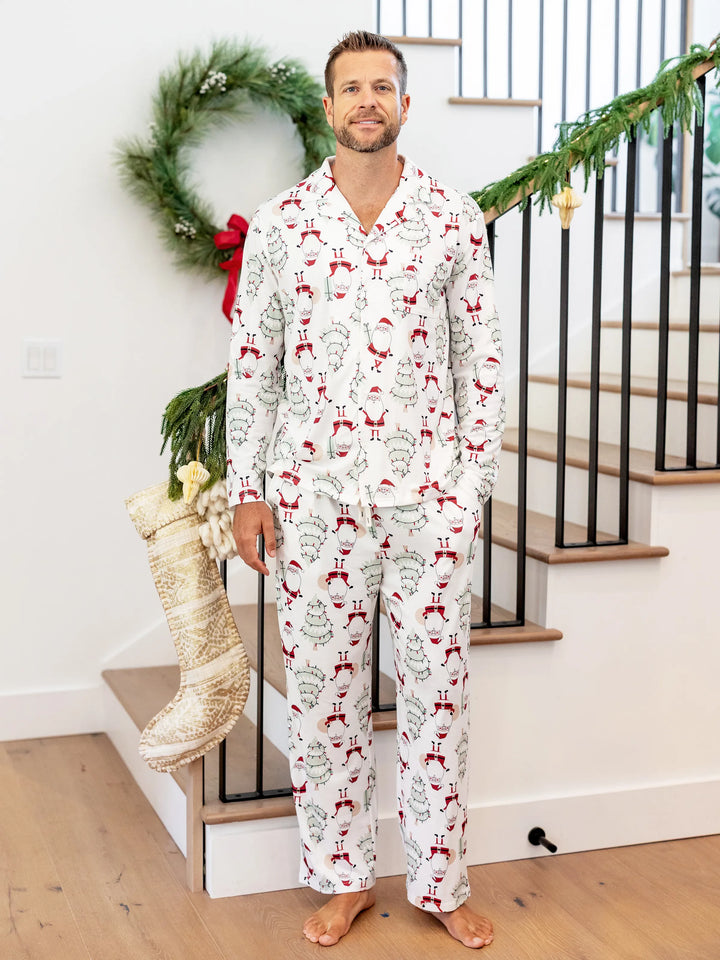 Conjunto de Pijamas de Natal em Família com Estampagem de Gnomos - Pijamas Brancos com Meias de Natal Brancas
