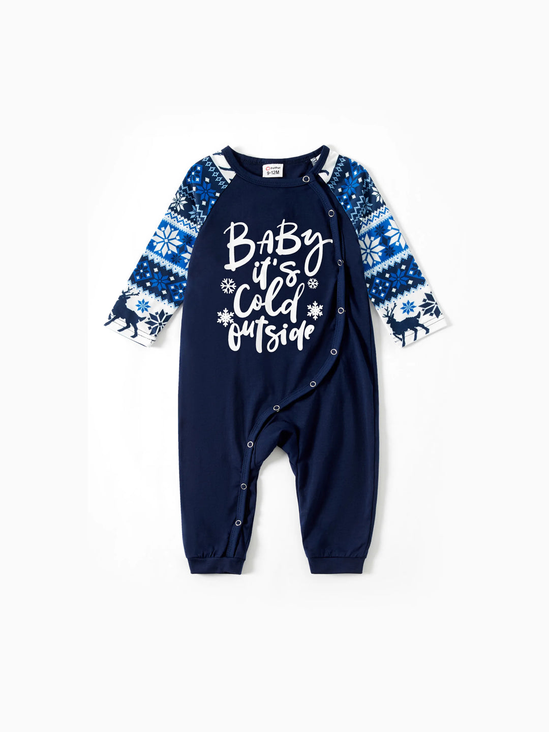 Conjunto de Pijamas de Natal em Azul Escuro para a Família com Design de Rena, Camisetas com Letras Correspondentes e Meias de Natal
