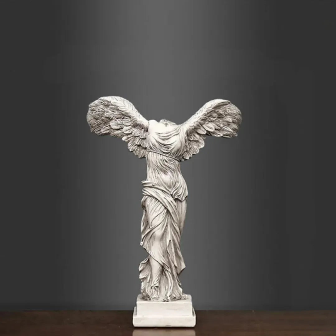 Escultura Nórdica Vitória Alada - Razu