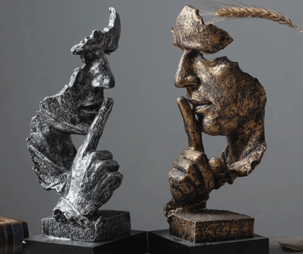 Escultura "Silêncio Vale Ouro" - Razu