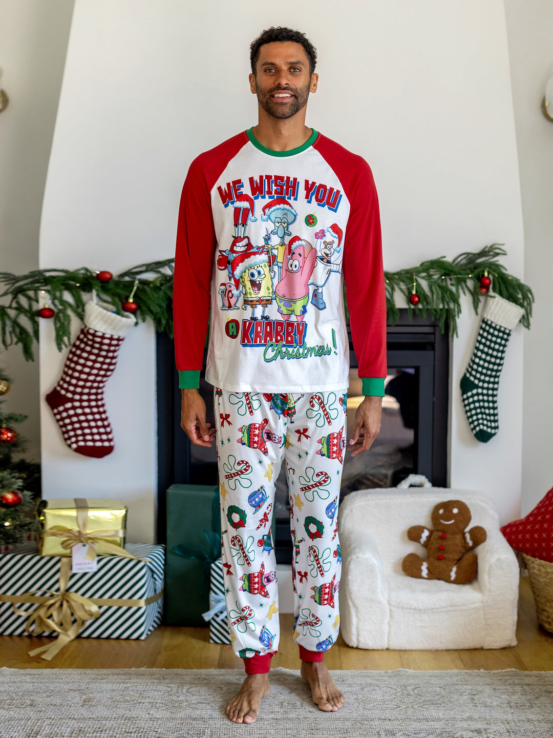 Conjuntos de Pijamas a Condizer da Família SpongeBob SquarePants com Estampado de Natal e Meias de Natal