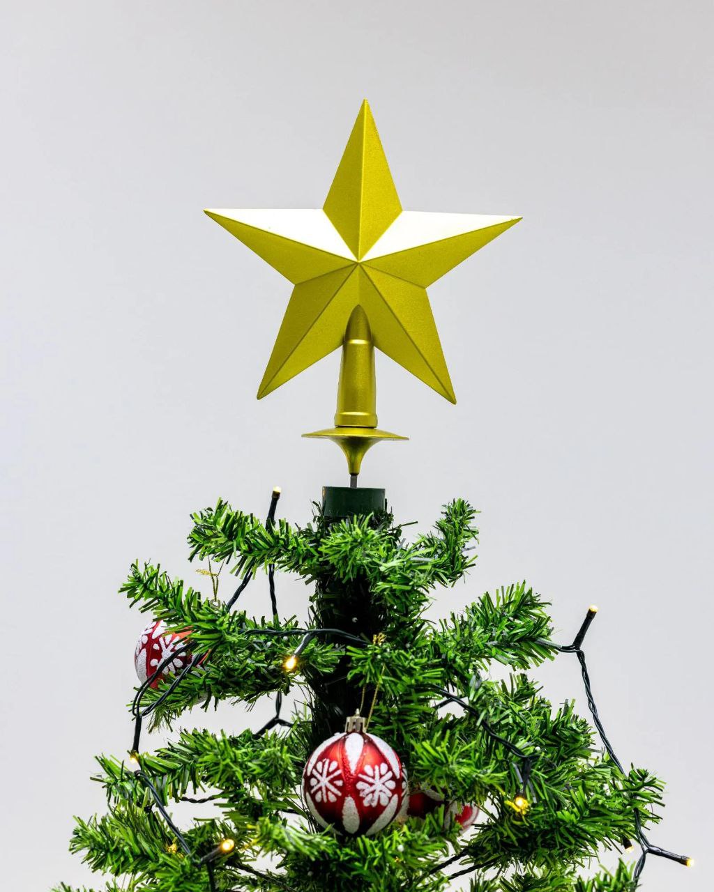 Árvore de Natal Grande com Neve Artificial Giratória - Iluminação, Música e Efeito de Neve (190 x 115 cm)