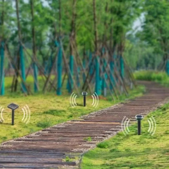 Repelente Solar Ultra Sônico Espanta Pragas 24h - Tazzi